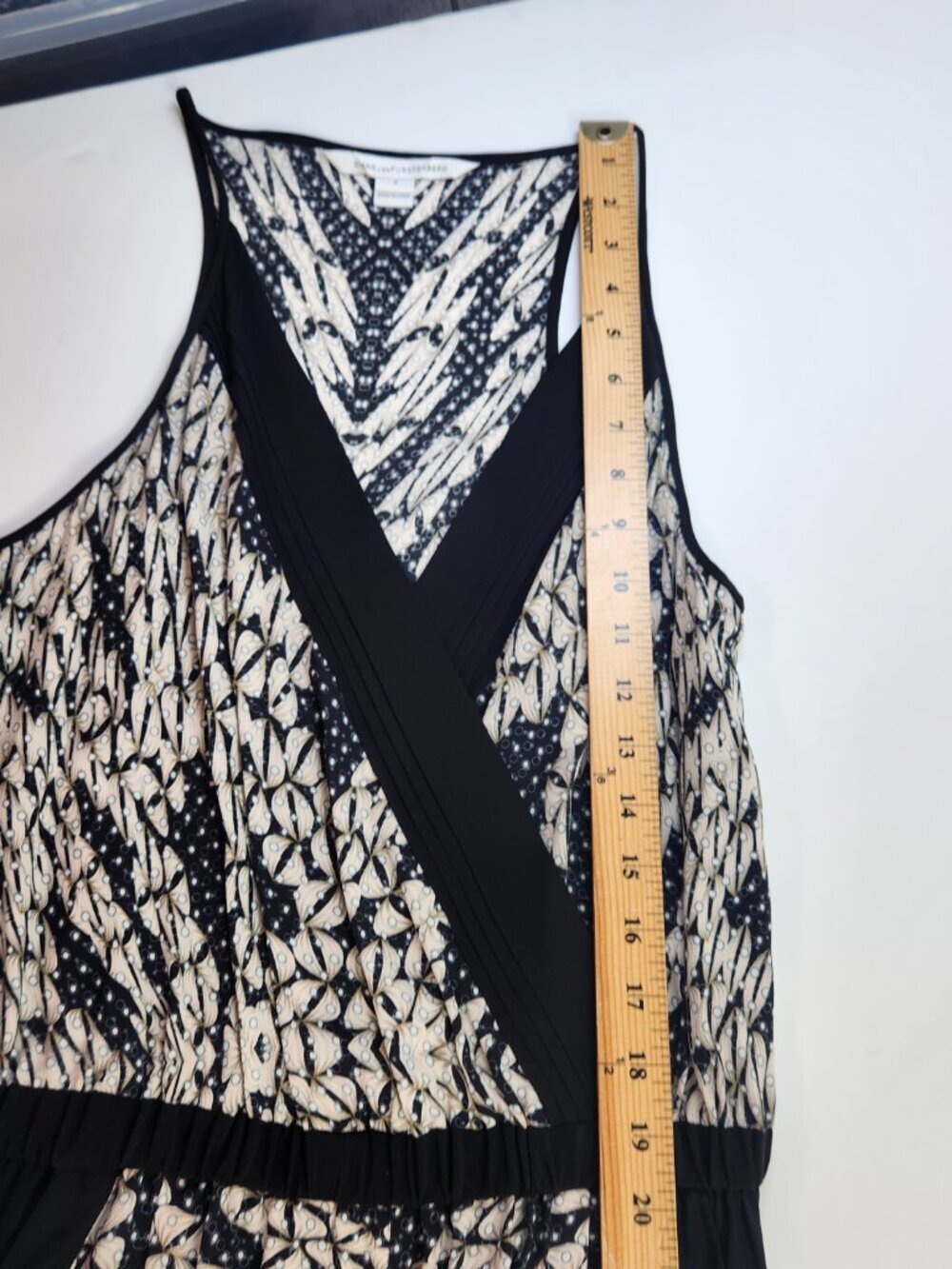 DVF Diane von Furstenberg Shany Silk Wrap Jumpsuit Tapered Leg Panther Lace 4 - Picture 6 of 16